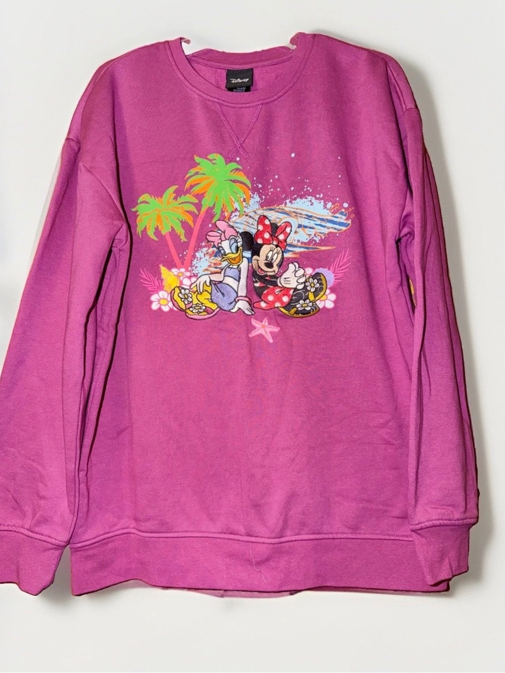 Disney Daisy & Minnie Beach Crew Magenta Sweatshirt Women’s Size M ~ Worn Once!